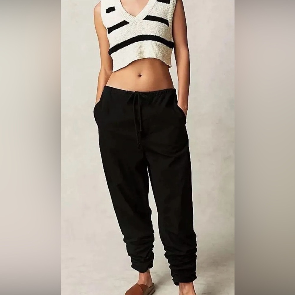 NWOT Free People Parachute Pants. Size XS